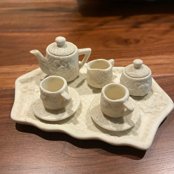 Miniature Porcelain Tea Set - Picture 1 of 4